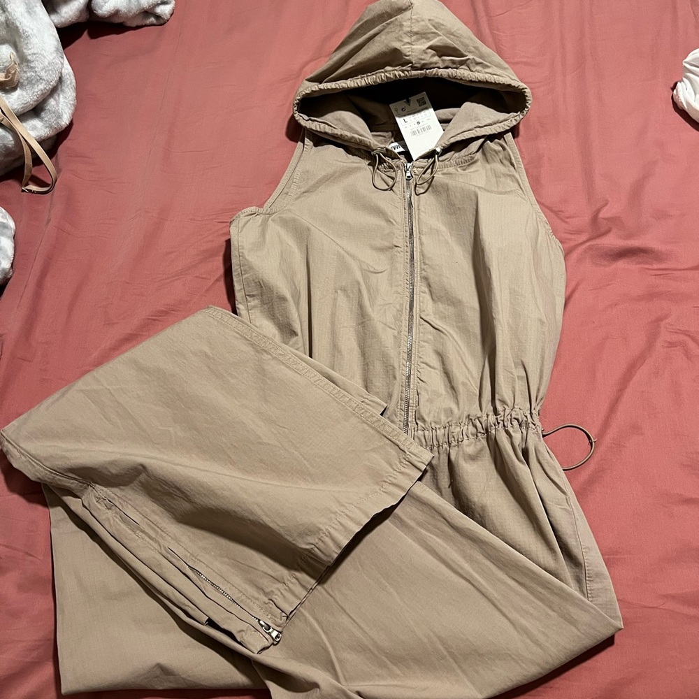 Jumpsuit beige